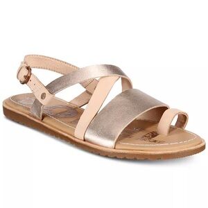 Sorel Women’s Ella Crisscross Sandals
Size 8.5
